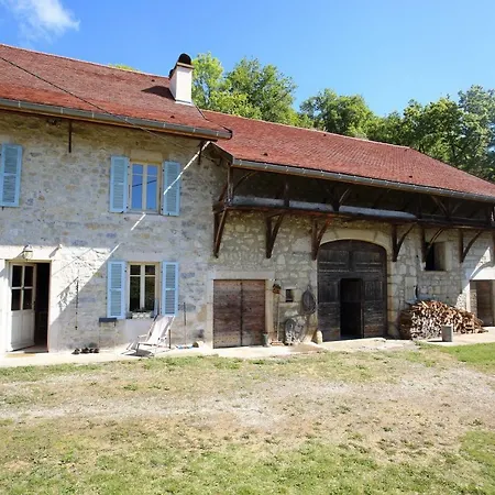 D'hotes Des Deux Lacs Bed & Breakfast *