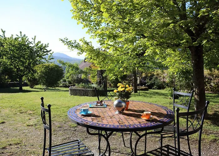 D'hotes Des Deux Lacs Bed and Breakfast