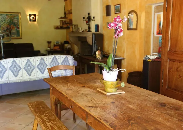 D'hotes Des Deux Lacs Bed and Breakfast