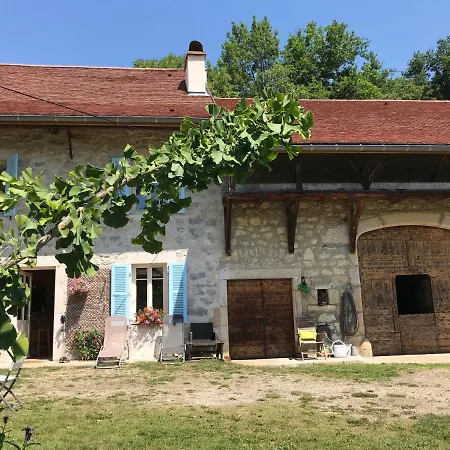 D'hotes Des Deux Lacs