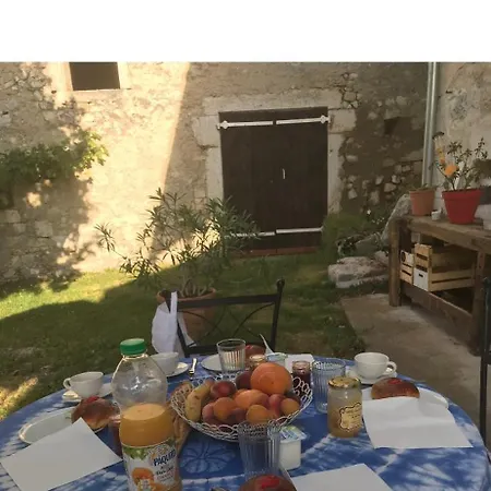 D'hotes Des Deux Lacs Ceyzerieu