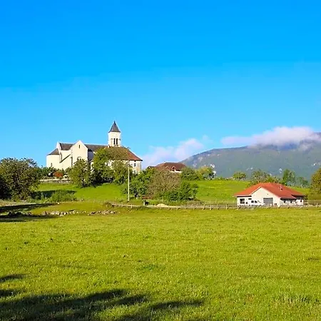 D'hotes Des Deux Lacs B&B *